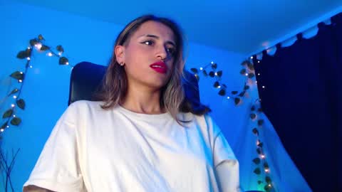 Snapshot of ateneasairce chatting on January 2025 11:16:02 PM Atenea online show from January 2025 11:16:02 PM