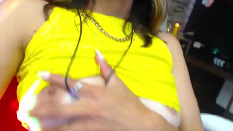 Snapshot of ateneasairce chatting on January 2025 07:56:02 PM Atenea online show from January 2025 07:56:02 PM