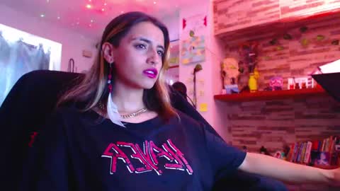 Snapshot of ateneasairce chatting on March 2025 04:54:02 PM Atenea online show from March 2025 04:54:02 PM