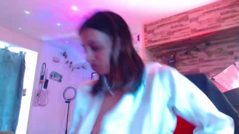 Snapshot of ateneasairce chatting on March 2025 04:35:02 PM Atenea online show from March 2025 04:35:02 PM