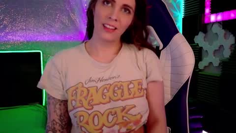 Snapshot of athenaautumn chatting on November 2025 10:18:02 AM Athena Autumn online show from November 2025 10:18:02 AM