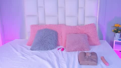 athenea__fox online show from November 2025 11:32:02 AM