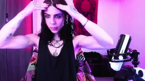 athenauwu online show from May 2026 06:52:01 AM