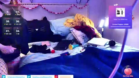 Snapshot of atightone chatting on February 2026 04:54:02 AM MistressViceBobby Floss online show from February 2026 04:54:02 AM