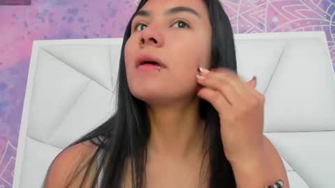 Atilana Diaz online show from September 2025 04:07:01 PM