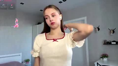 Jolyn online show from May 2026 04:08:02 AM