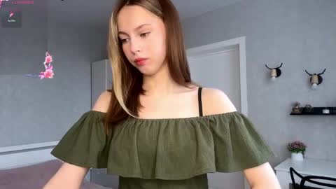 Jolyn online show from May 2026 04:19:01 AM