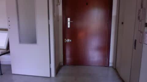 auguste061400 online show from December 2024 09:33:01 AM