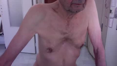 auguste061400 online show from March 2025 09:05:02 AM