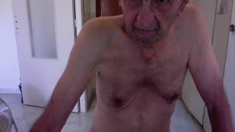 auguste688483 online show from June 2026 07:46:02 AM