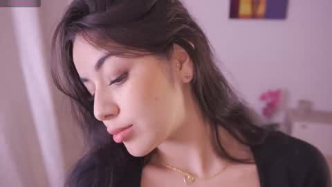 Snapshot of aura_sensual chatting on September 2025 10:47:01 PM . online show from September 2025 10:47:01 PM