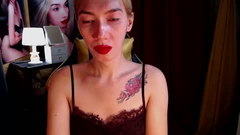 Snapshot of aurakharisma_xx chatting on December 2024 05:18:02 AM Miss awra online show from December 2024 05:18:02 AM