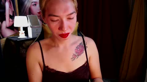 Snapshot of aurakharisma_xx chatting on December 2024 03:03:02 AM Miss awra online show from December 2024 03:03:02 AM