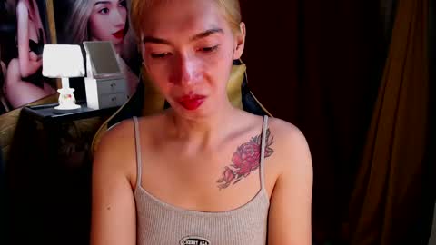 Snapshot of aurakharisma_xx chatting on January 2025 03:09:02 AM Miss awra online show from January 2025 03:09:02 AM