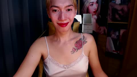 Snapshot of aurakharisma_xx chatting on January 2025 05:24:01 AM Miss awra online show from January 2025 05:24:01 AM