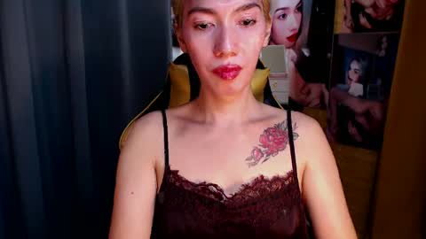 Snapshot of aurakharisma_xx chatting on January 2025 06:25:01 AM Miss awra online show from January 2025 06:25:01 AM