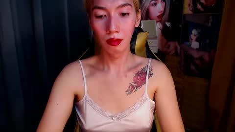 Snapshot of aurakharisma_xx chatting on January 2025 08:02:02 AM Miss awra online show from January 2025 08:02:02 AM