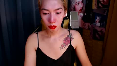 Snapshot of aurakharisma_xx chatting on February 2025 05:05:02 AM Miss awra online show from February 2025 05:05:02 AM