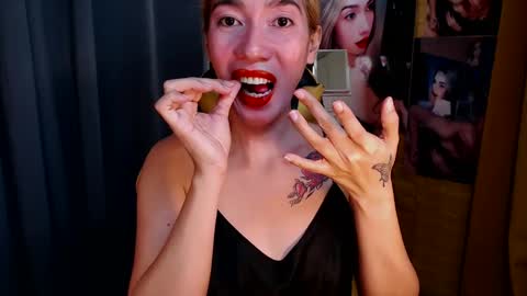 Snapshot of aurakharisma_xx chatting on February 2025 05:26:02 AM Miss awra online show from February 2025 05:26:02 AM