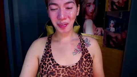 Snapshot of aurakharisma_xx chatting on October 2025 05:57:02 AM Miss awra online show from October 2025 05:57:02 AM