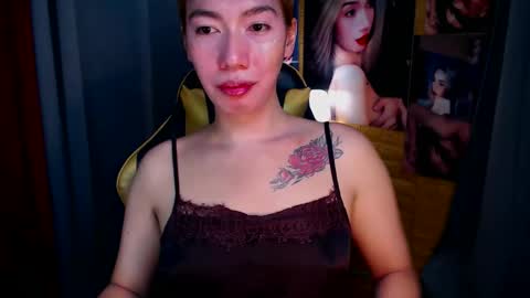 Snapshot of aurakharisma_xx chatting on November 2025 05:20:01 AM Miss awra online show from November 2025 05:20:01 AM