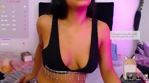 aurelynegp online show from September 2025 11:48:01 AM