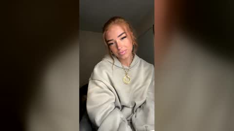 auriamist online show from February 2026 04:50:02 AM