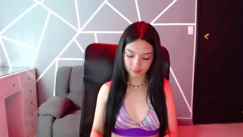 aurora online show from November 2025 06:33:02 PM