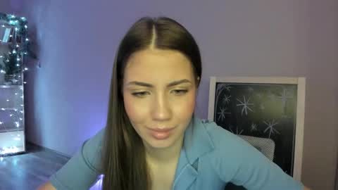 Snapshot of aurora_glow_21 chatting on January 2026 05:27:02 PM Aurora online show from January 2026 05:27:02 PM