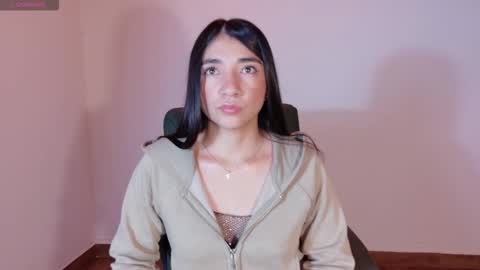 Aurora online show from October 2025 03:45:02 AM