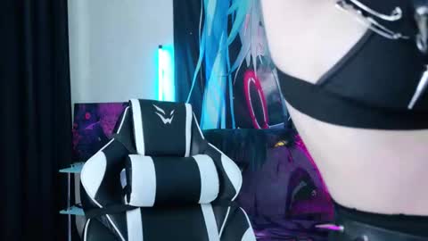 Snapshot of aurora_natsuki chatting on February 2026 12:00:01 PM AURORA NATSUKI online show from February 2026 12:00:01 PM