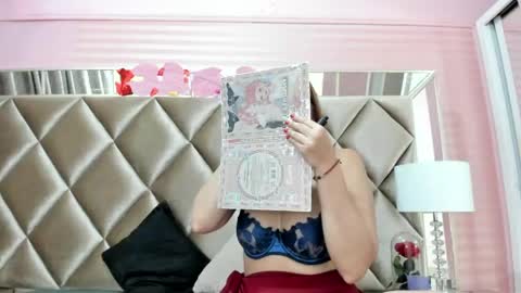 aurora_rossii online show from May 2026 03:02:01 AM
