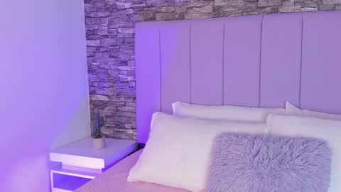 Snapshot of aurora_sweet2 chatting on December 2024 11:22:01 AM Madison online show from December 2024 11:22:01 AM