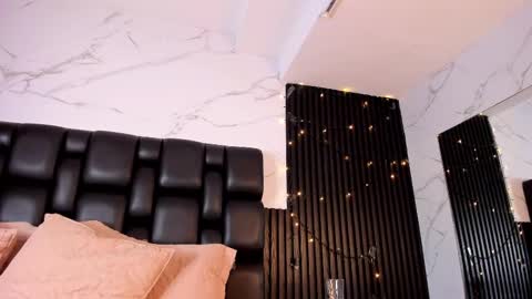 Snapshot of aurorabon chatting on September 2025 11:49:01 PM Aurora online show from September 2025 11:49:01 PM