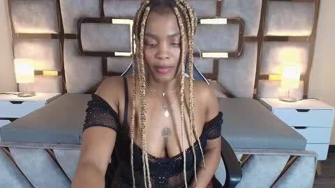 Ariana online show from November 2025 10:54:02 PM