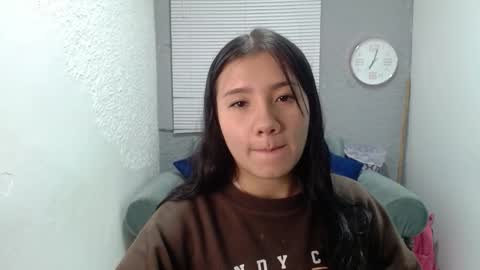 aurorafuckass online show from December 2025 12:20:01 PM