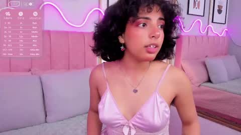 Mariana  online show from May 2026 03:25:01 AM