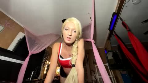 Destiny Nicole online show from May 2026 04:30:02 AM