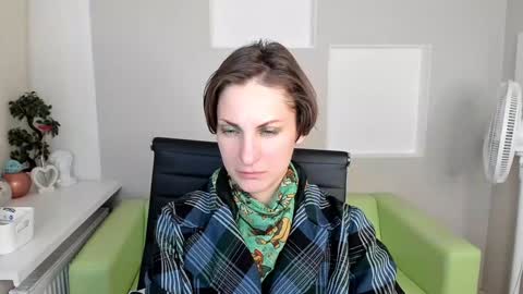 Aurora online show from December 2024 01:25:01 AM