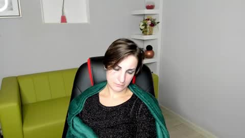 Aurora online show from December 2024 04:37:02 AM