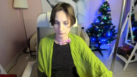 Aurora online show from January 2025 03:05:01 AM