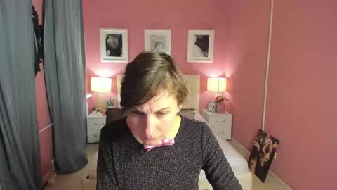 Aurora online show from March 2025 04:02:01 PM