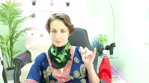 Aurora online show from November 2025 03:07:02 PM