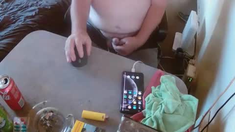 Snapshot of aussiebaker chatting on December 2025 07:25:02 AM aussiebaker online show from December 2025 07:25:02 AM