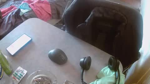 Snapshot of aussiebaker chatting on March 2026 05:25:02 AM aussiebaker online show from March 2026 05:25:02 AM