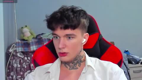 Snapshot of austen_milker chatting on December 2024 10:58:02 PM Austen online show from December 2024 10:58:02 PM