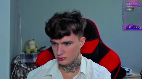 Snapshot of austen_milker chatting on December 2024 07:40:02 PM Austen online show from December 2024 07:40:02 PM