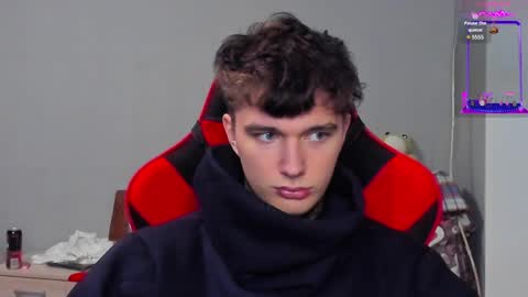 Snapshot of austen_milker chatting on January 2025 03:55:01 PM Austen online show from January 2025 03:55:01 PM