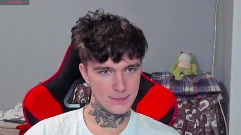 Snapshot of austen_milker chatting on January 2025 04:08:01 PM Austen online show from January 2025 04:08:01 PM