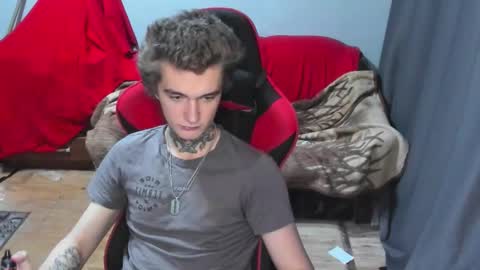 Snapshot of austen_milker chatting on October 2025 07:47:02 PM Austen online show from October 2025 07:47:02 PM